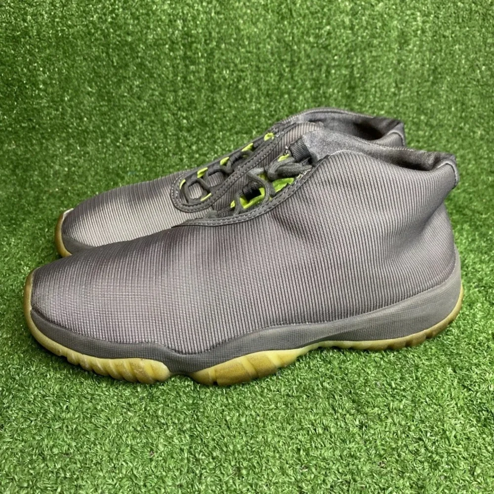 Nike Air Jordan Future Mens Size 8 Dark Grey Volt Basketball Shoes 656503-025‎